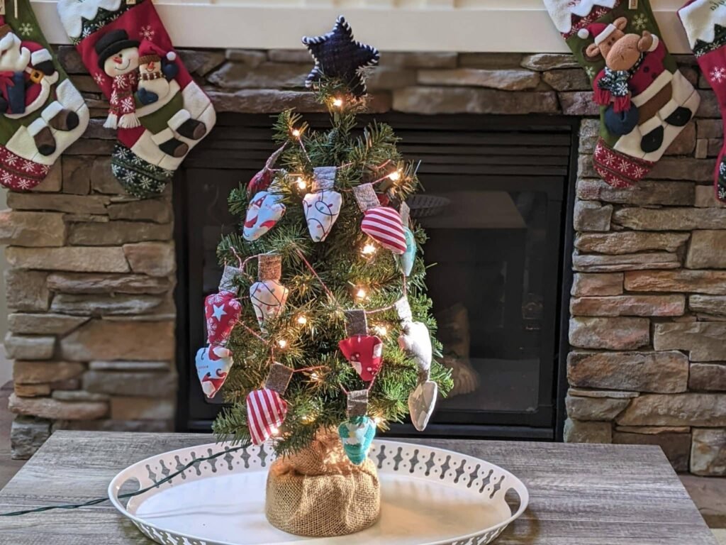 Comment réaliser une broderie de Noël au point de tige 8 Comment réaliser une broderie de Noël au point de tige
