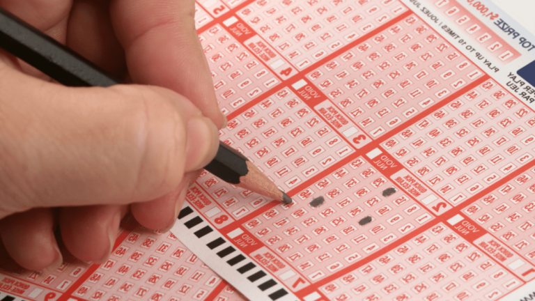 Comment calculer facilement vos gains au loto 32 billets de loto et calculatrices