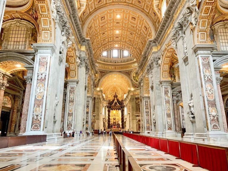 billets en vente devant la basilique