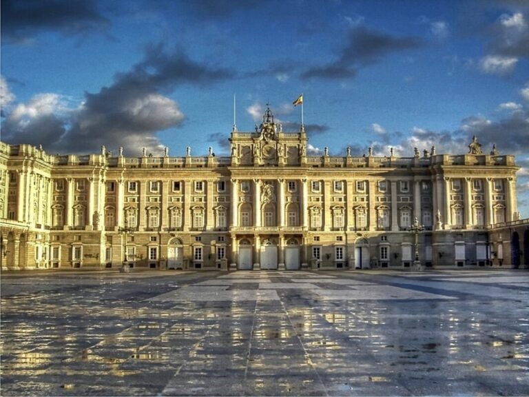 billets pour le palais royal en vente