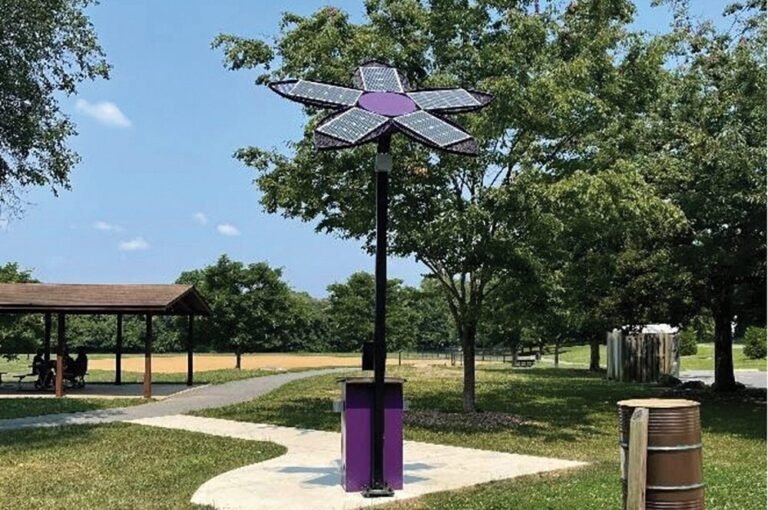 Comment installer une borne de recharge solaire autonome chez soi 29 borne de recharge solaire installee dans un jardin