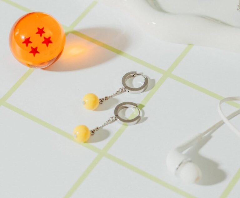 boucles doreilles dragon ball creatives et colorees