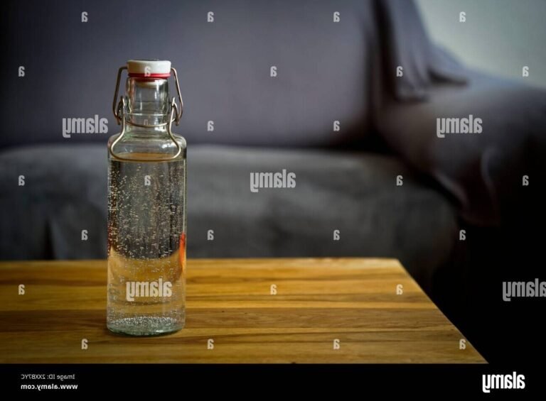 Quelle est la meilleure eau gazeuse naturelle sans adjonction de gaz 24 bouteille deau gazeuse sur une table