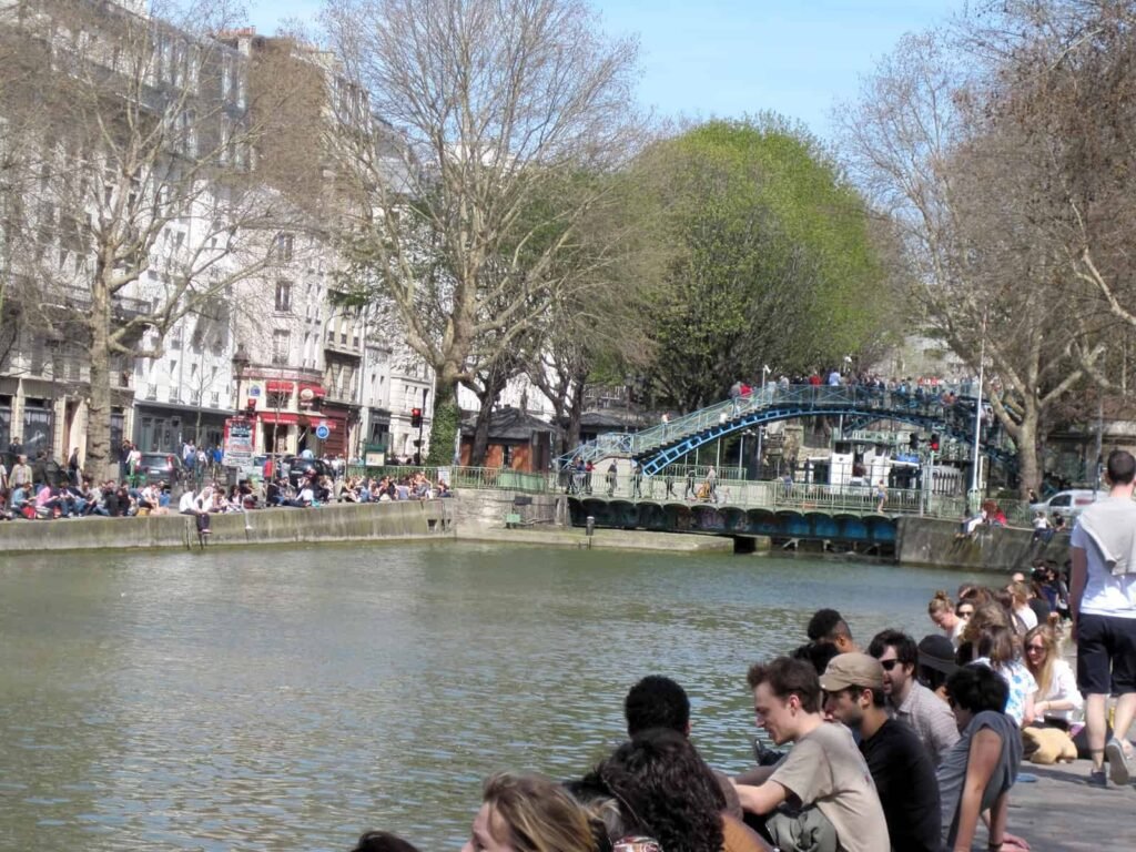 Pourquoi visiter le Canal Saint-Martin à Paris Découvrez ses trésors ! 7 Pourquoi visiter le Canal Saint-Martin à Paris  Découvrez ses trésors !