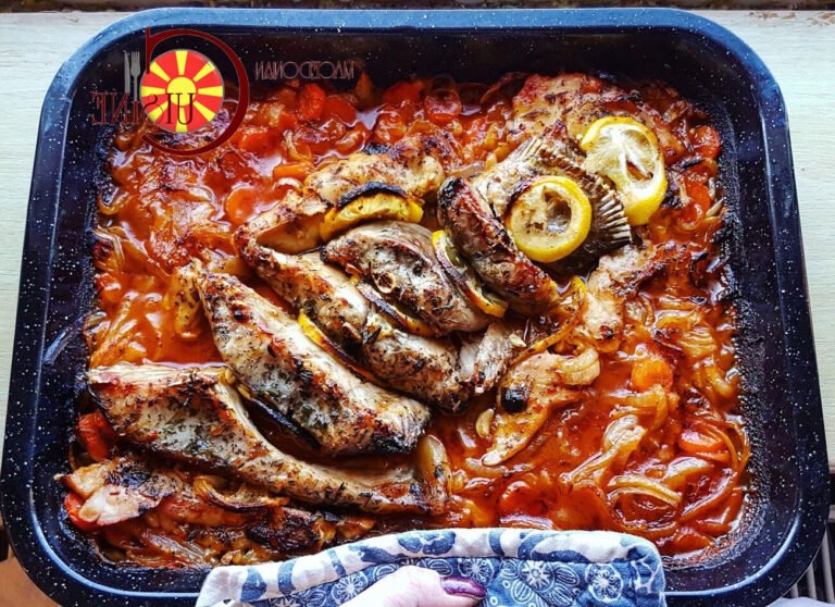 carpe cuite au four avec garnitures