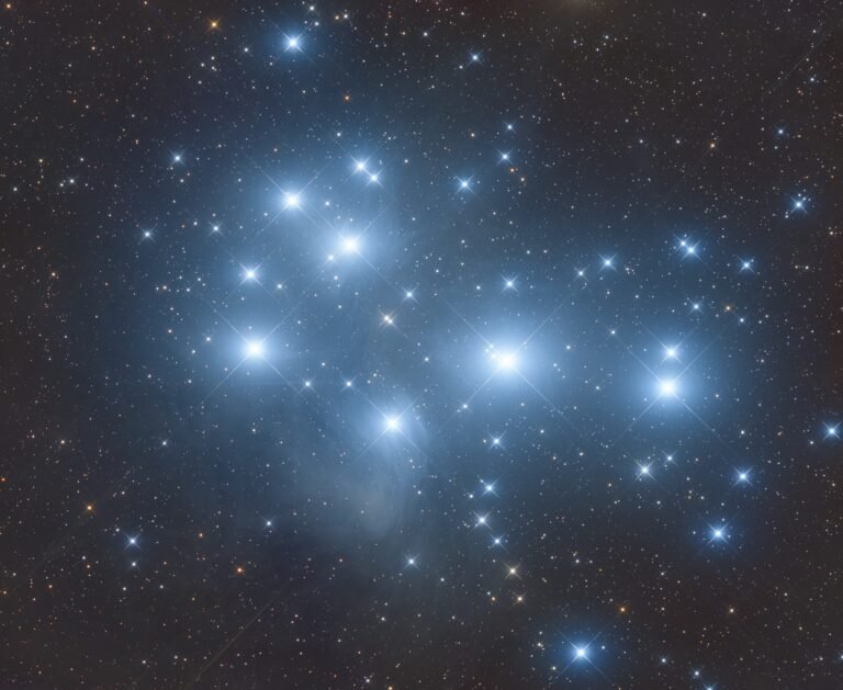 Et si on levait les yeux Que pourrions-nous découvrir dans le ciel 34 ciel etoile avec constellations scintillantes
