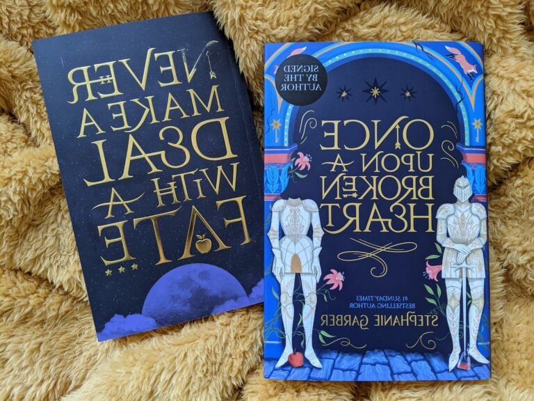 Pourquoi "À tout jamais" de Colleen Hoover est-il si captivant 44 coeur brise entrelace avec des livres