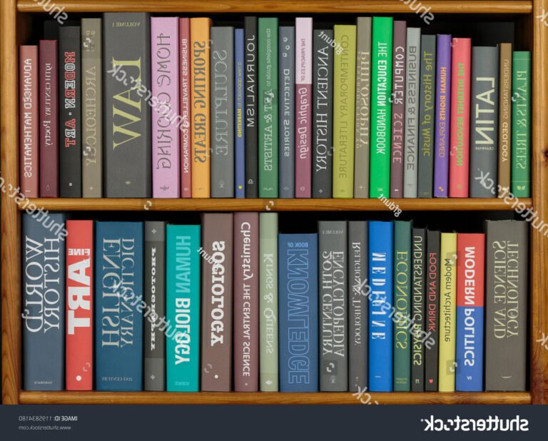 couverture variee de livres sur une etagere