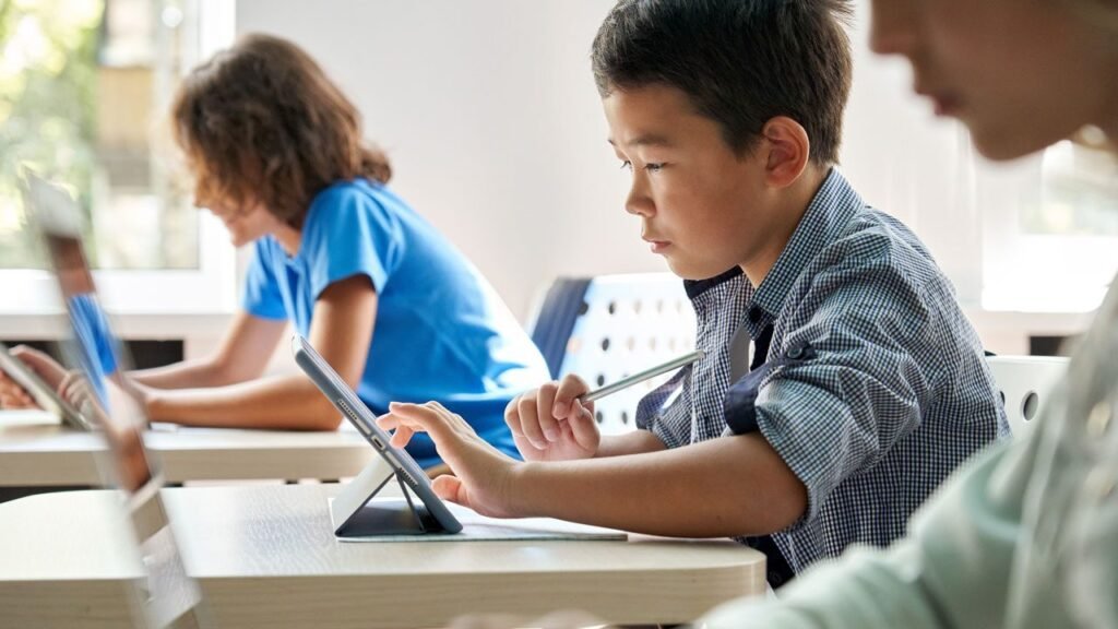 Quels sont les services proposés par OneConnect Open Digital Education 1 eleves en classe numerique utilisant des tablettes