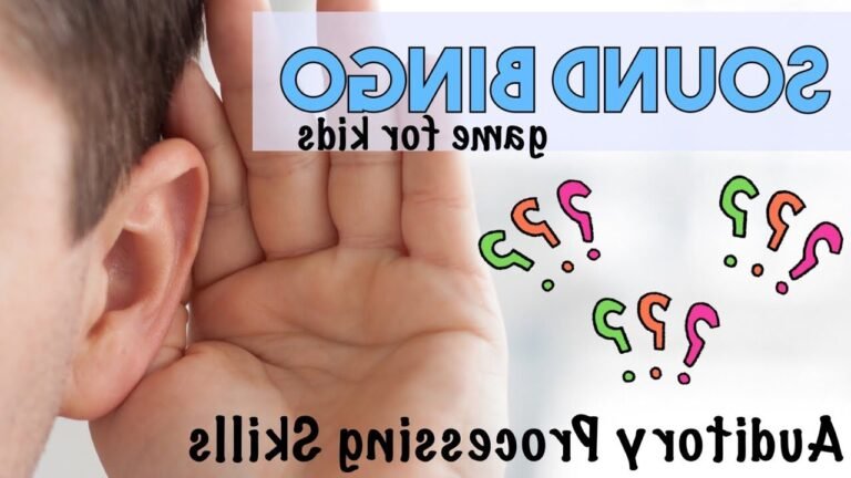 enfants jouant avec un loto sonore