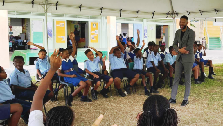 Quelles aides financières pour un étudiant non boursier 34 etudiant recevant des conseils financiers