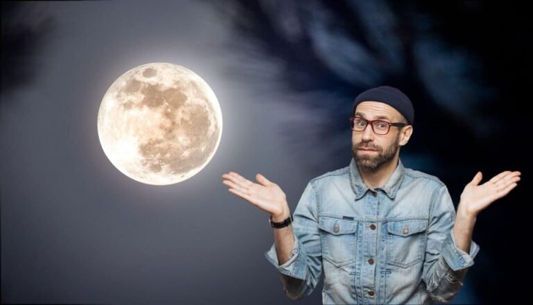 Comment jardiner malin en suivant les phases de la lune 36 jardinier observant la lune dans le ciel