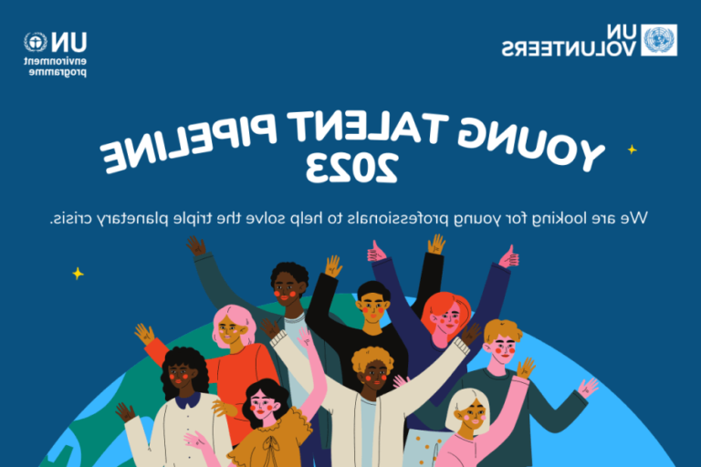 Quelles sont les débouchés après un Bac Pro Accueil et Relation Clients Usagers 37 jeune professionnel dans un environnement de service