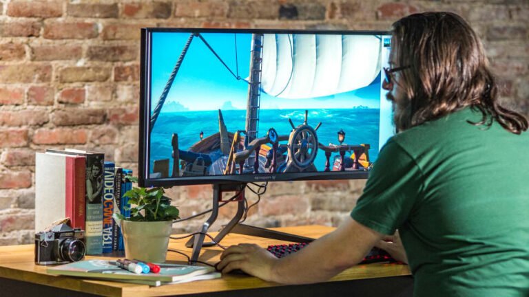 Comment profiter du double XP dans Call of Duty cette saison 8 joueur concentre sur un ecran de jeu