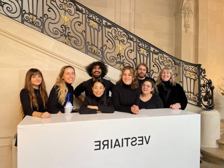 logo de marianne international en action