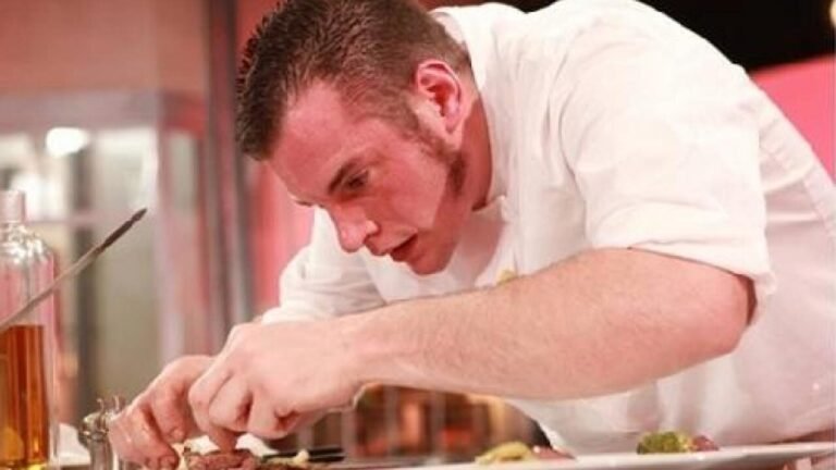 norbert tarayre en cuisine souriant