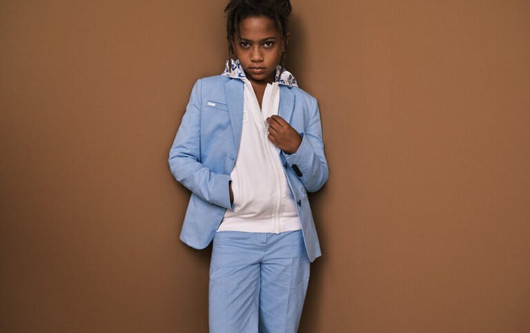 Quels sont les meilleurs conseils pour choisir une tenue de mariage pour un petit garçon 23 petit garcon en costume elegant pour mariage