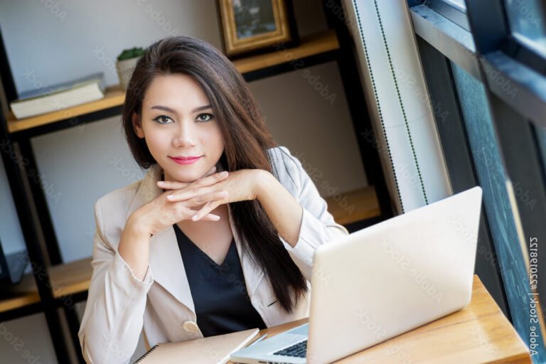 Quels métiers peuvent s'offrir à vous avec le prénom Oriane 38 portrait dune femme professionnelle au travail