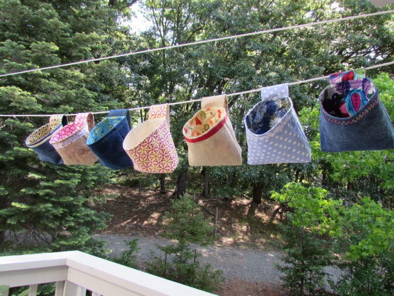 sac a pince a linge suspendu colore