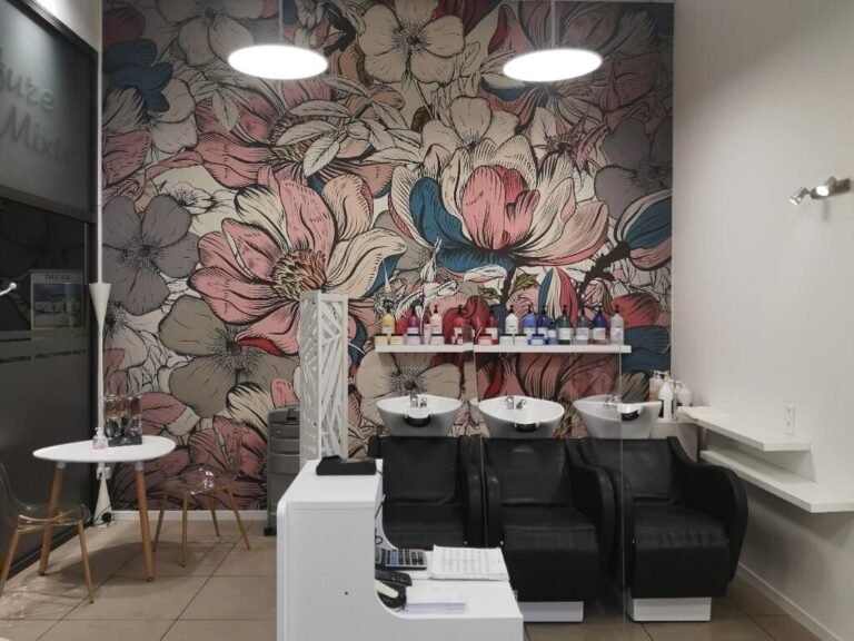 salon de coiffure elegant a sainte maxime