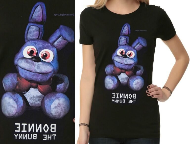 t shirt five nights at freddys sur un mannequin