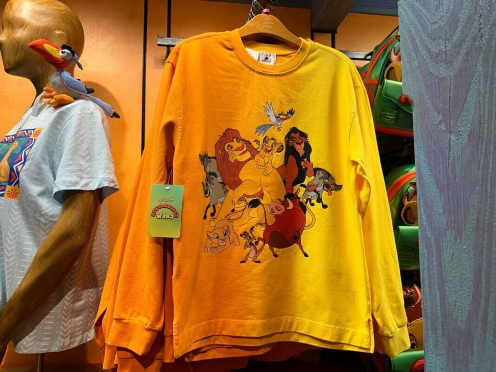 Où acheter un t-shirt Le Roi Lion original et stylé 1 t shirt le roi lion sur un mannequin