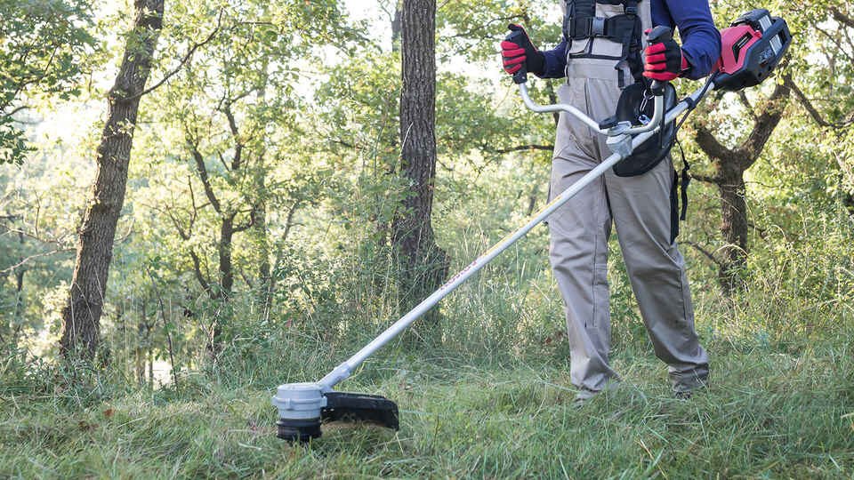 Quelle tondeuse débroussailleuse tout terrain Honda choisir pour vos besoins