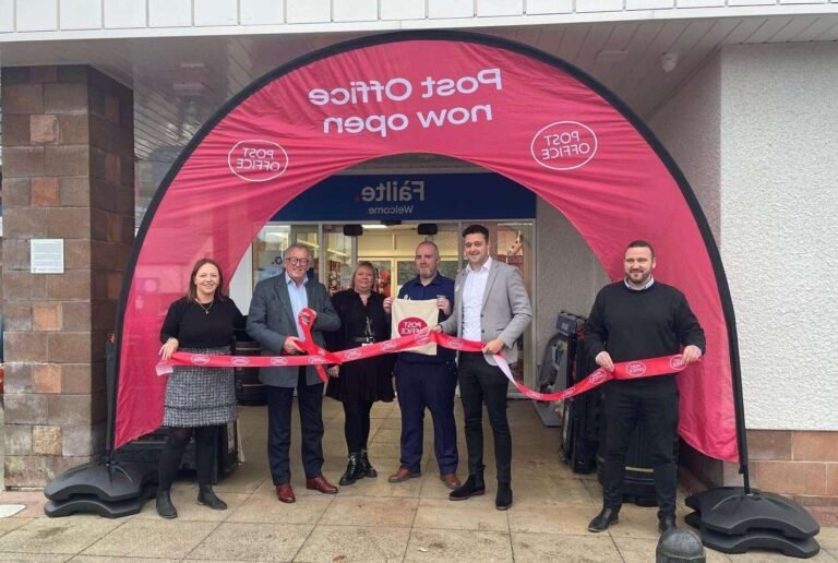 Comment envoyer une lettre recommandée depuis chez moi facilement 25 un bureau de poste moderne et accueillant