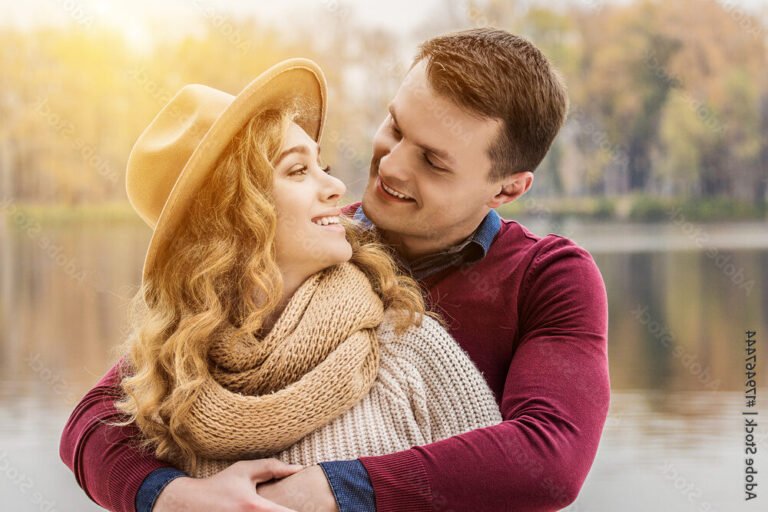 un couple se regardant avec tendresse 3