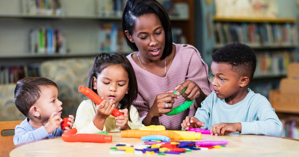 Que faire pour accompagner un enfant autiste en maternelle