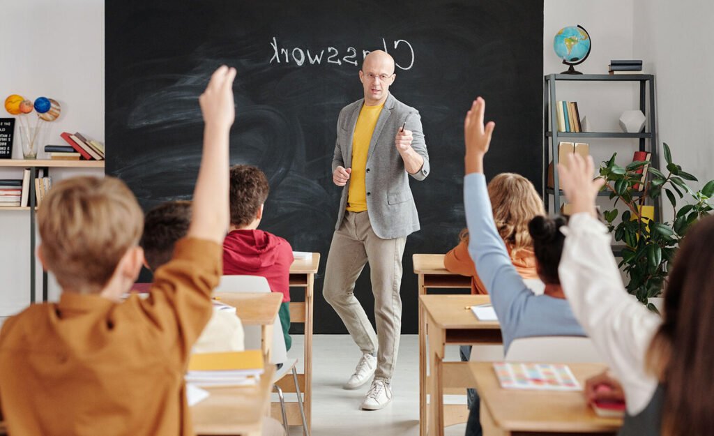 Comment devenir professeur après une expérience professionnelle réussie