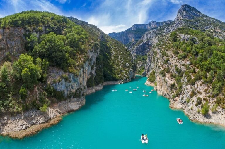 un paisible paysage naturel en france