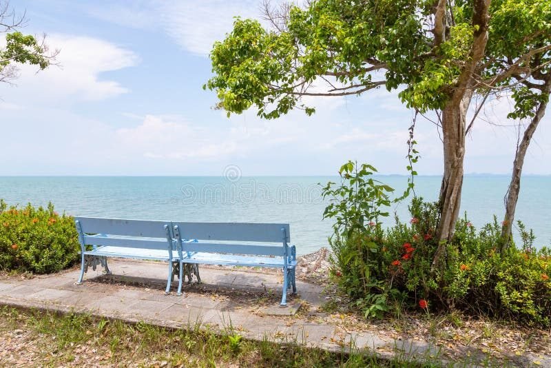 Où trouver une aire de repos sur mon trajet idéal 1 une aire de repos en pleine nature