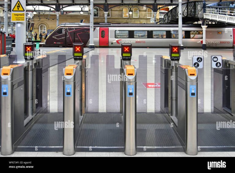 une barriere de ticket avec un panneau