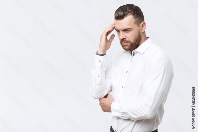 Qu'est-ce que le haut potentiel intellectuel (HPI) et ses caractéristiques 43 une personne en train de reflechir intensement