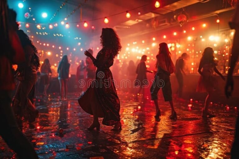 Quels événements et activités propose l'Espace Culturel Leclerc au Luc 9 une scene dun evenement culturel anime