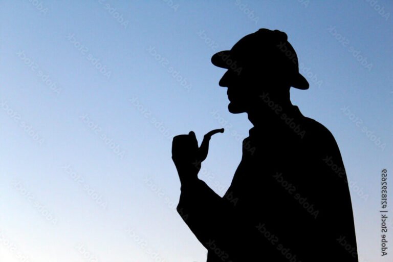 une silhouette de sherlock holmes a londres