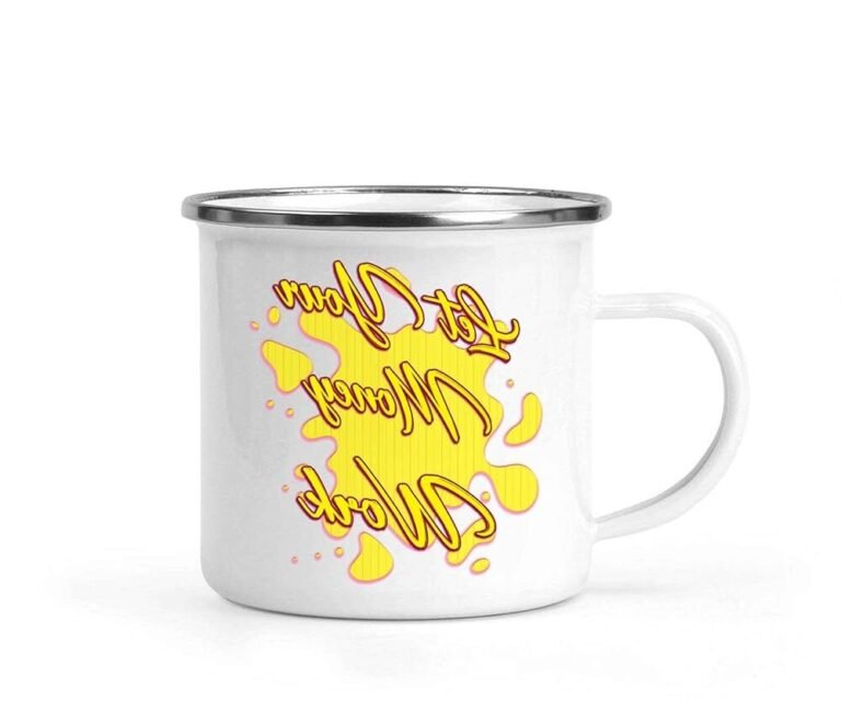 une tasse coloree avec des economies