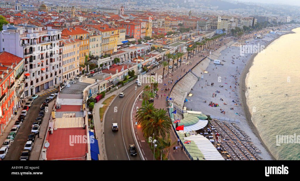 Pourquoi "La Baie des Anges" de Max Gallo est-il un roman incontournable 4 Pourquoi « La Baie des Anges » de Max Gallo est-il un roman incontournable