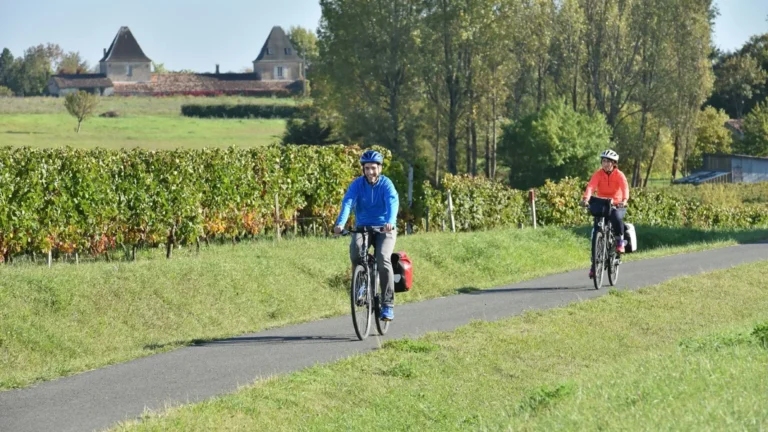 velo le long du canal des deux mers