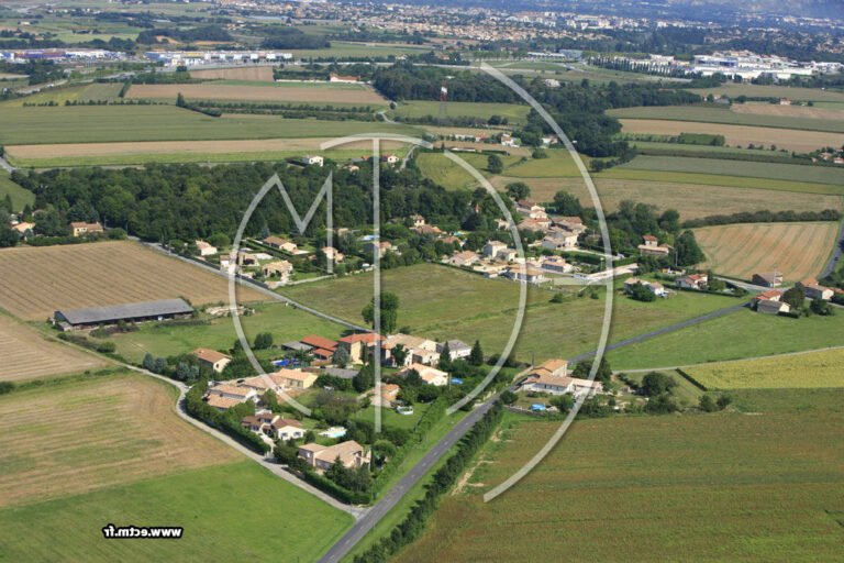 vue aerienne de saint marcel les valence