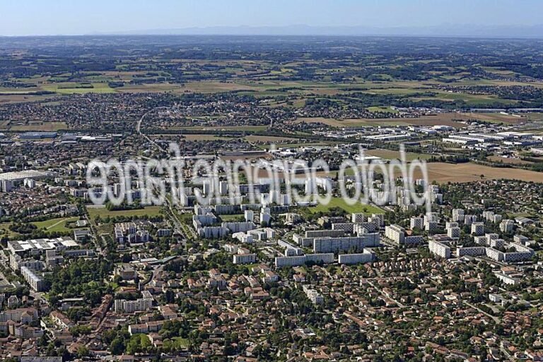 Où se trouve le DoubleTree by Hilton à Saint-Priest 25 vue aerienne de saint priest