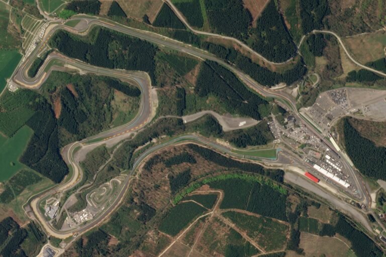 vue aerienne du circuit de spa francorchamps